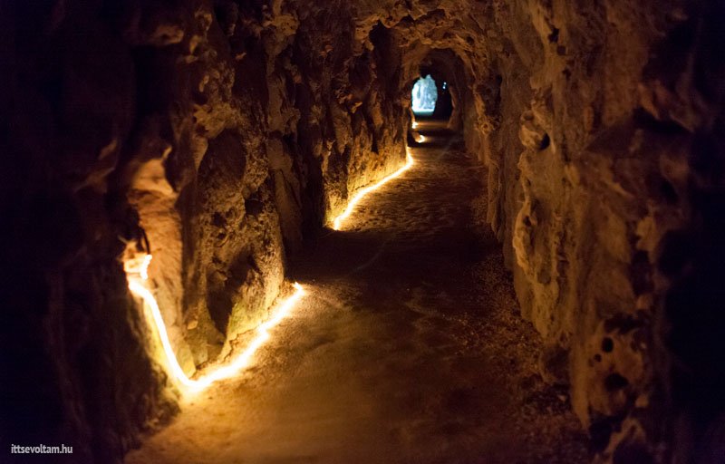 Kiterjedt alagútrendszer hálózza be a parkot